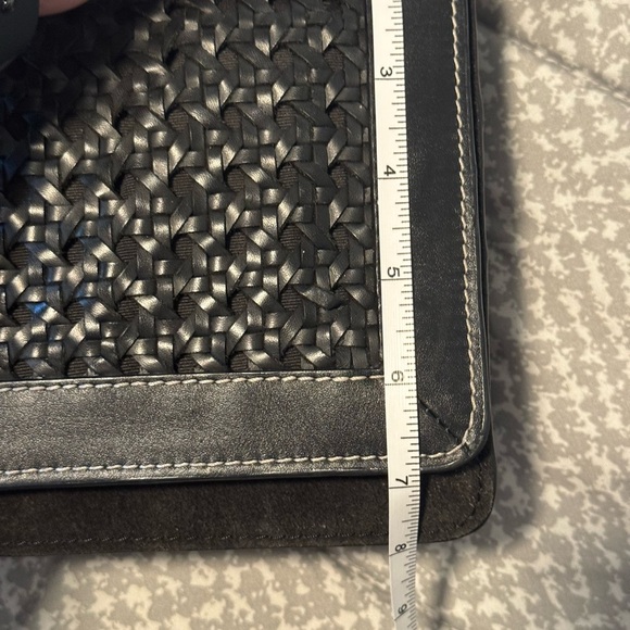 Zara Elegant Black Woven Women's Bag - Picture 6 of 8